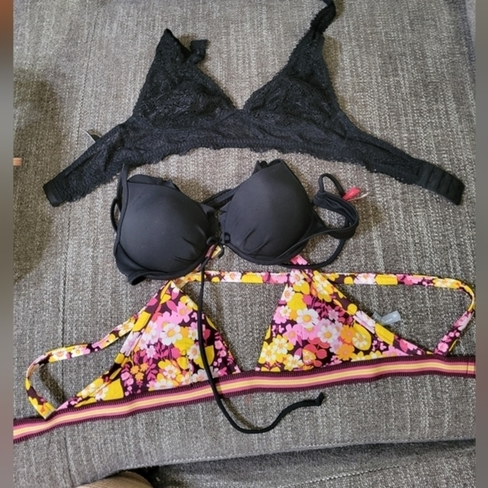 Victoria's Secret Bikini top & Aerie Bikini Top & Victoria's Secret Bralette XS